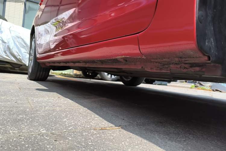 Used Honda Civic 2014 1.8L Automatic Classic Edition Right Side Sill