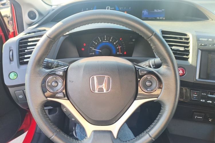 Used Honda Civic 2014 1.8L automatic luxury edition Steering Wheel