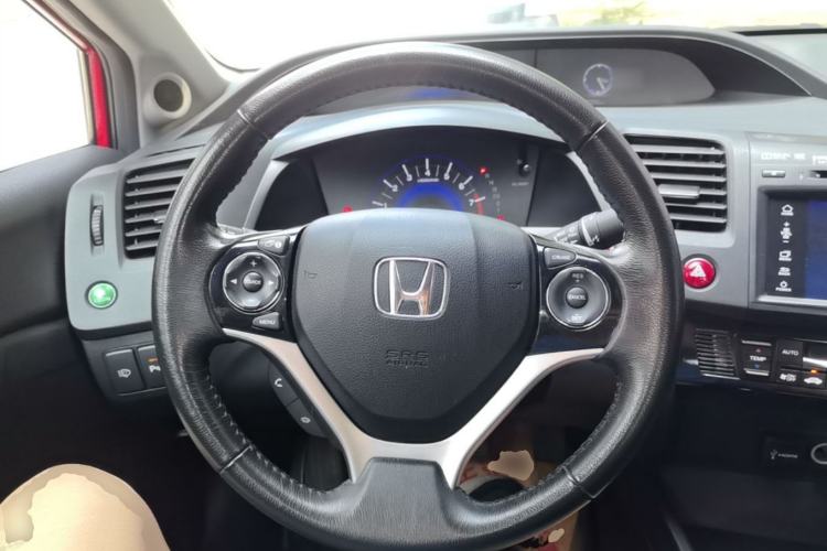 Used Honda Civic 2014 1.8L automatic luxury edition Steering Wheel