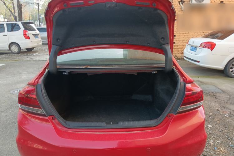 Used Honda Civic 2014 1.8L automatic luxury edition Trunk