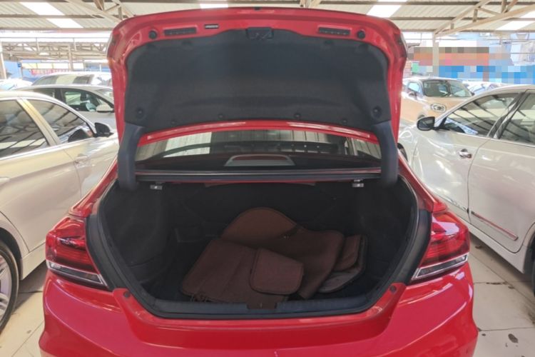 Used Honda Civic 2014 1.8L automatic comfort version Trunk