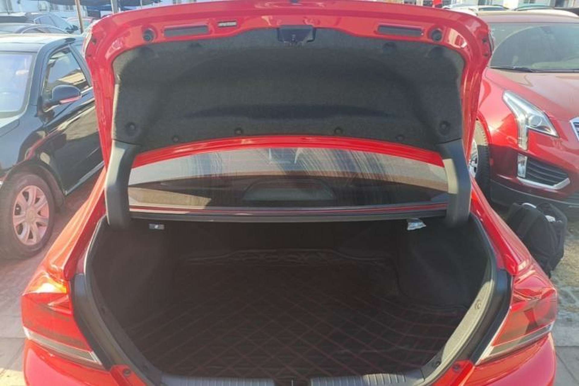 Used Honda Civic 2014 1.8L automatic luxury edition Trunk