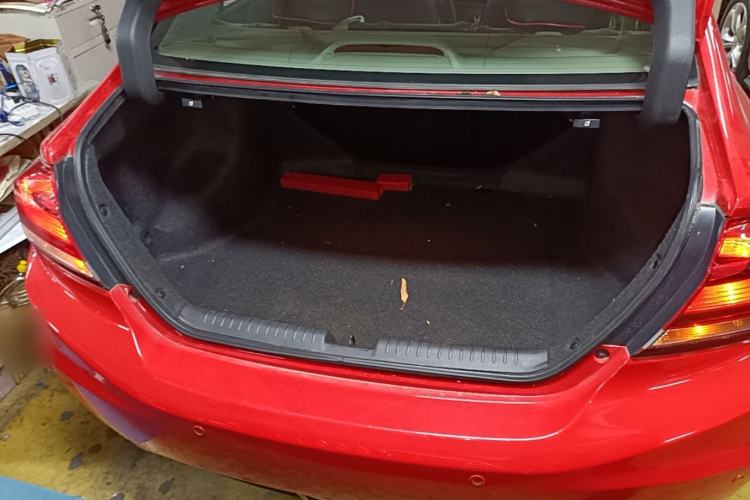 Used Honda Civic 2014 1.8L automatic comfort version Trunk