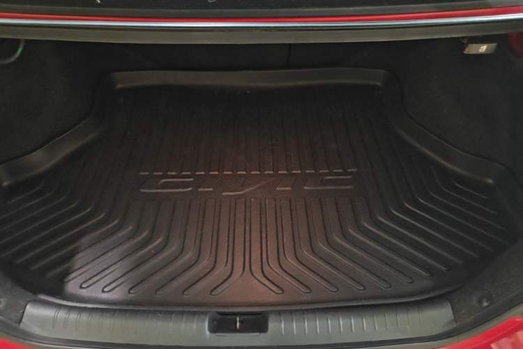Used Honda Civic 2014 1.8L automatic comfort version Trunk