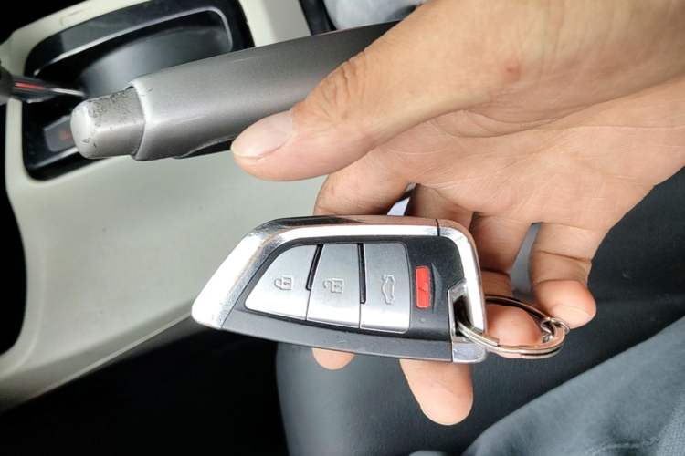 Used Honda Civic 2014 1.8L automatic comfort version Vehicle Key
