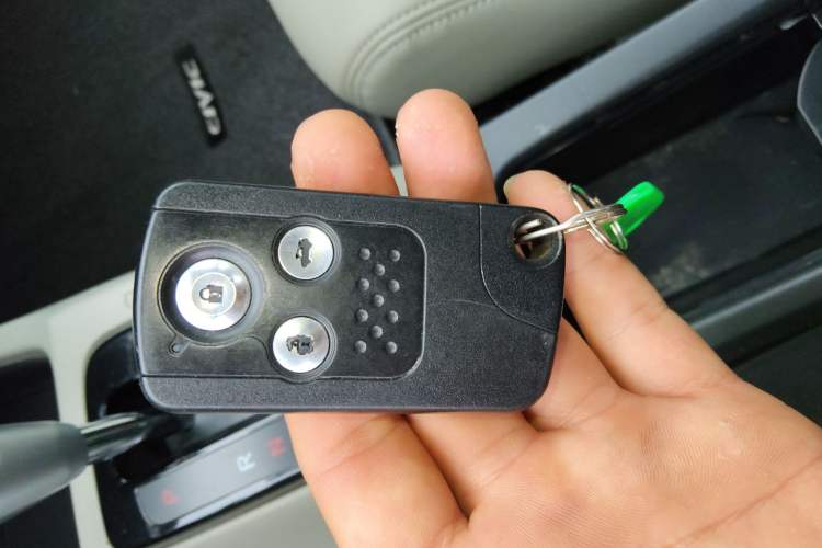 Used Honda Civic 2014 1.8L automatic luxury edition Vehicle Key