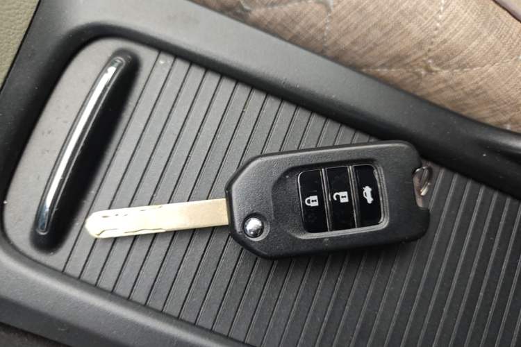 Used Honda Civic 2014 1.8L Automatic Classic Edition Vehicle Key
