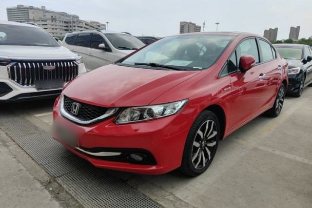 Ojetý Honda Civic 2014 1.8L automatic luxury edition
