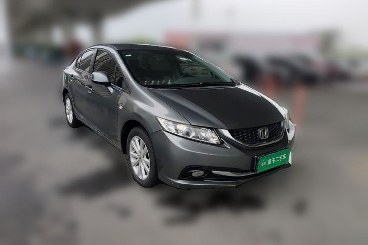 Used Honda Civic 2014 1.8L Automatic Classic Edition Front Right 45 Deg