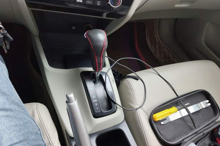 Used Honda Civic 2014 1.8L Automatic Classic Edition Gear Lever
