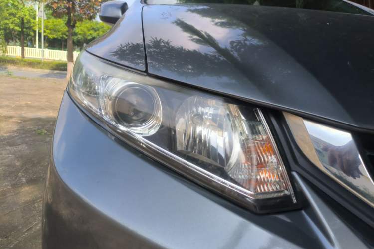 Used Honda Civic 2014 1.8L automatic comfort version Right Front Headlight