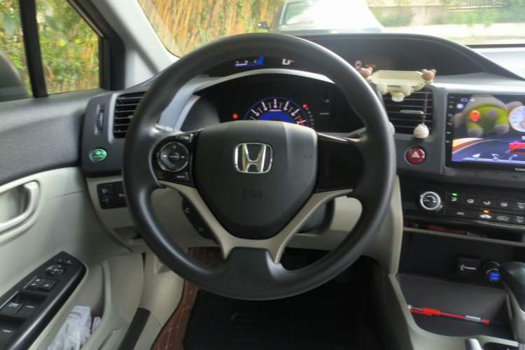 Used Honda Civic 2014 1.8L automatic comfort version Steering Wheel