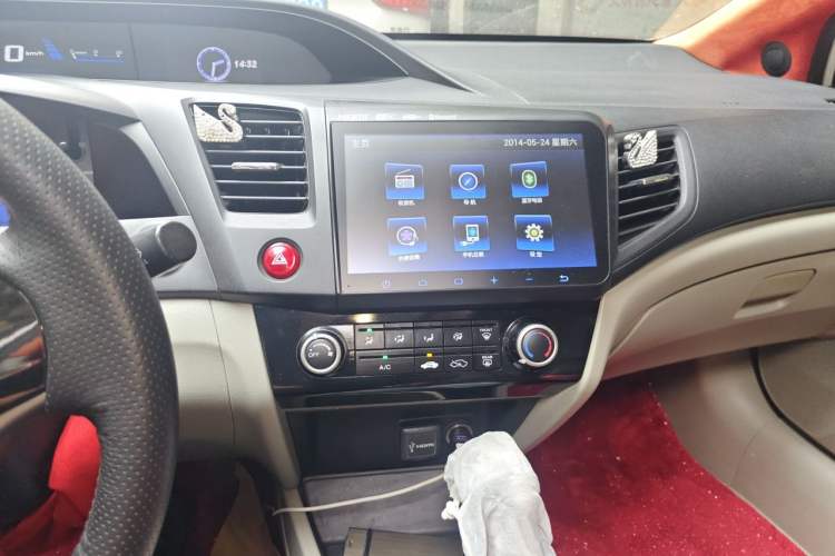 Used Honda Civic 2014 1.8L automatic comfort version Audio And AC Panel