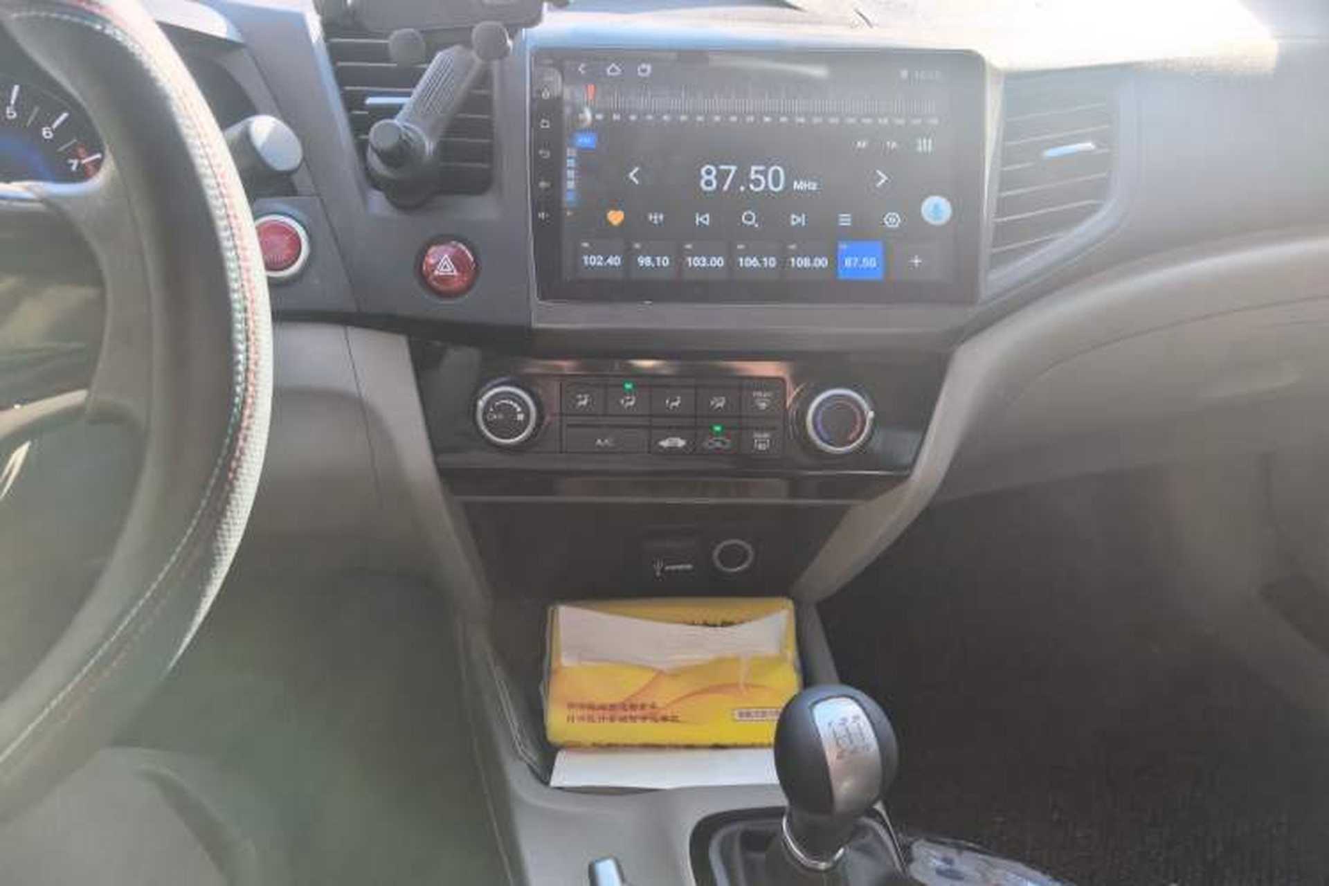Used Honda Civic 2014 1.8L manual Comfort version Audio And AC Panel