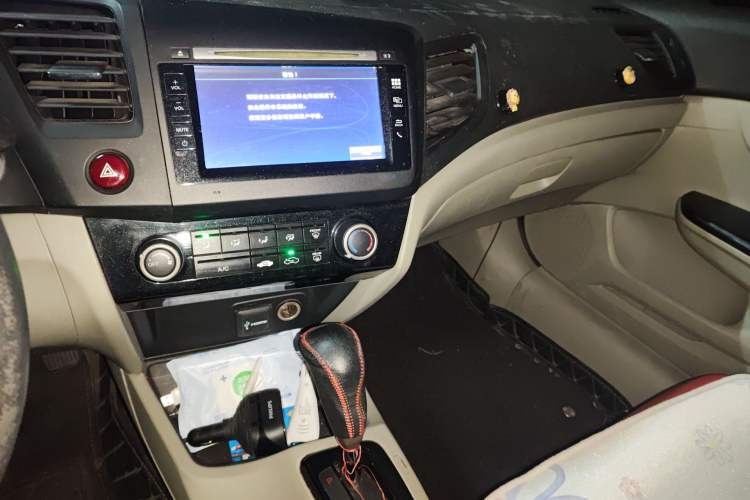 Used Honda Civic 2014 1.8L automatic comfort version Audio And AC Panel