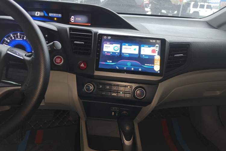 Used Honda Civic 2014 1.8L automatic comfort version Audio And AC Panel