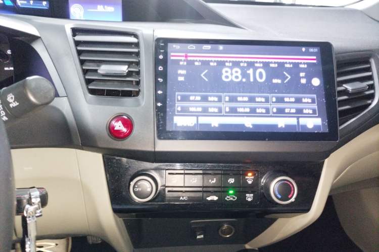 Used Honda Civic 2014 1.8L Automatic Classic Edition Audio And AC Panel