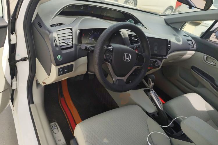 Used Honda Civic 2014 1.8L Automatic Classic Edition Center Console