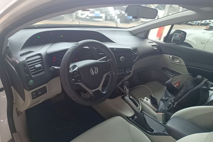 Used Honda Civic 2014 1.8L Automatic Classic Edition Center Console