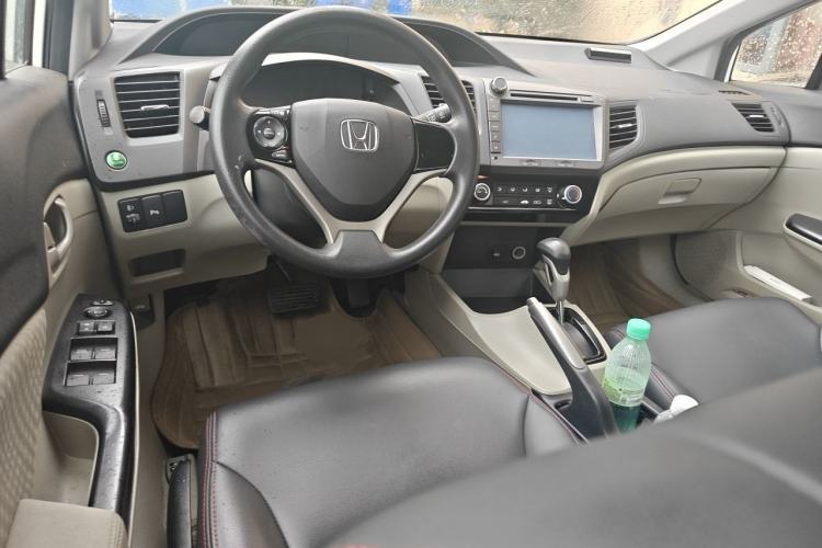 Used Honda Civic 2014 1.8L Automatic Classic Edition Center Console