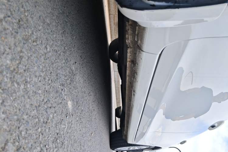 Used Honda Civic 2014 1.8L automatic comfort version Chassis Front Left