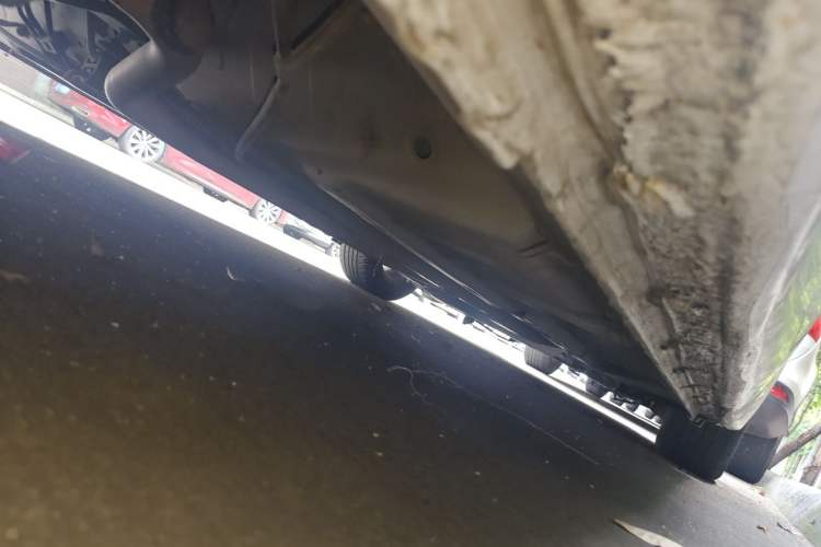 Used Honda Civic 2014 1.8L automatic comfort version Chassis Rear Right