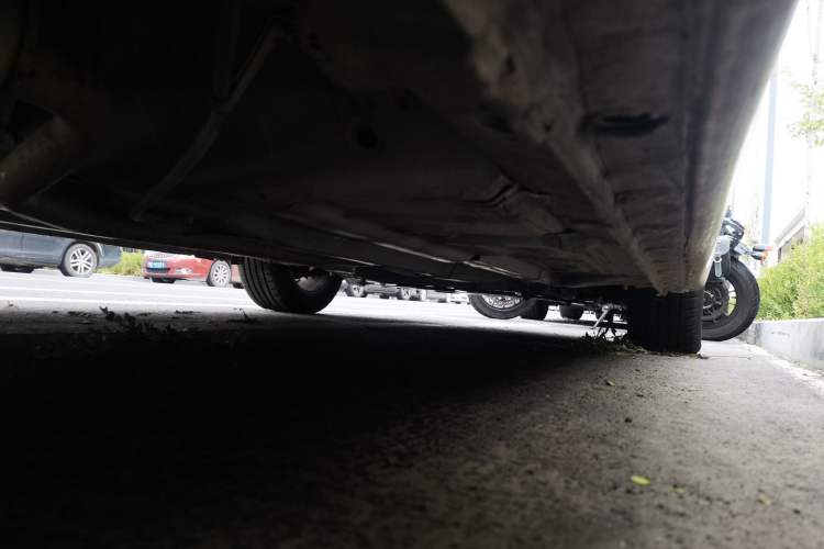 Used Honda Civic 2014 1.8L manual Comfort version Chassis Rear Right
