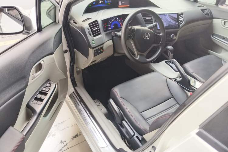 Used Honda Civic 2014 1.8L Automatic Classic Edition Driver Seat