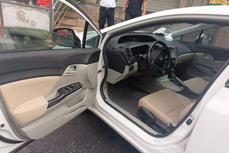 Used Honda Civic 2014 1.8L automatic comfort version Driver Seat