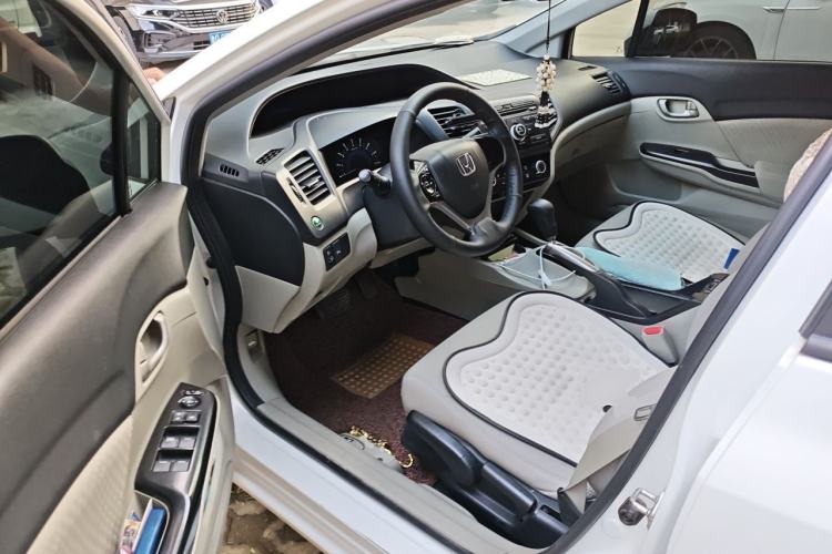 Used Honda Civic 2014 1.8L Automatic Classic Edition Driver Seat