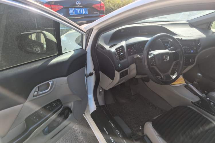 Used Honda Civic 2014 1.8L manual Comfort version Driver Seat