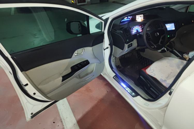 Used Honda Civic 2014 1.8L automatic comfort version Driver Seat