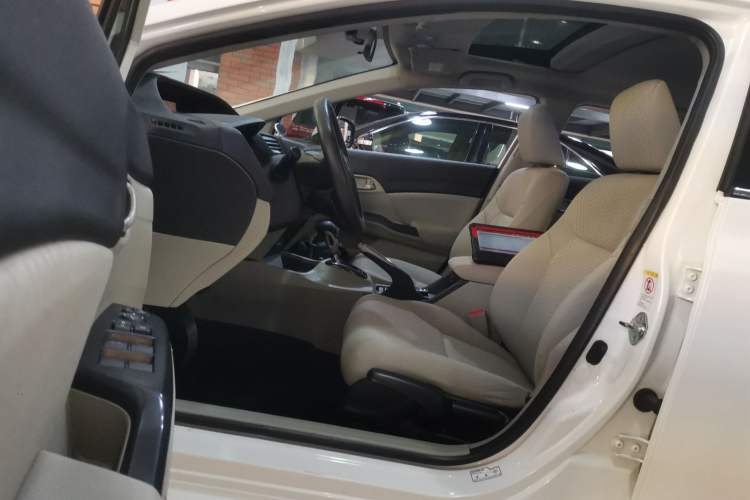 Used Honda Civic 2014 1.8L automatic comfort version Driver Seat