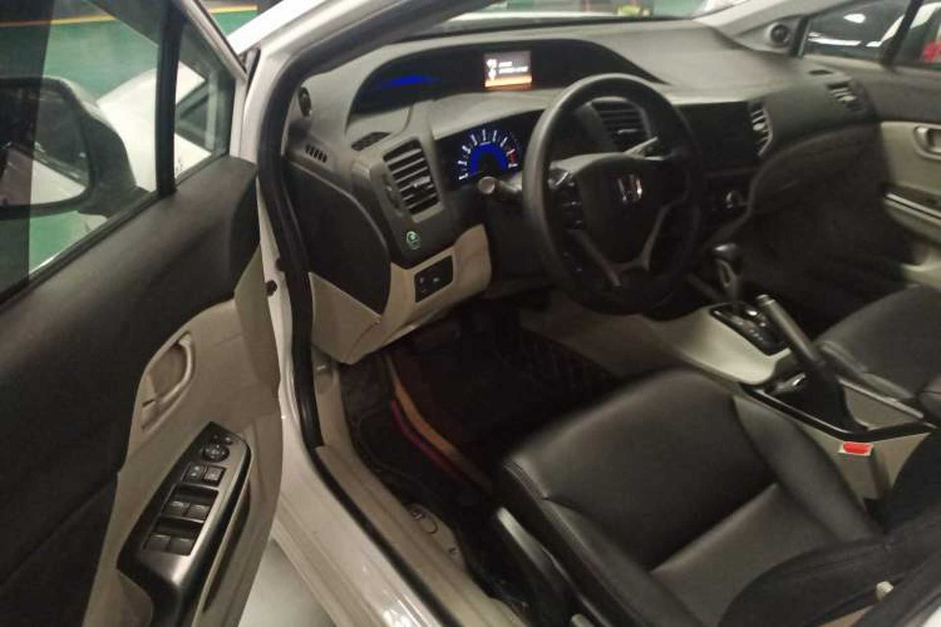 Used Honda Civic 2014 1.8L automatic comfort version Driver Seat