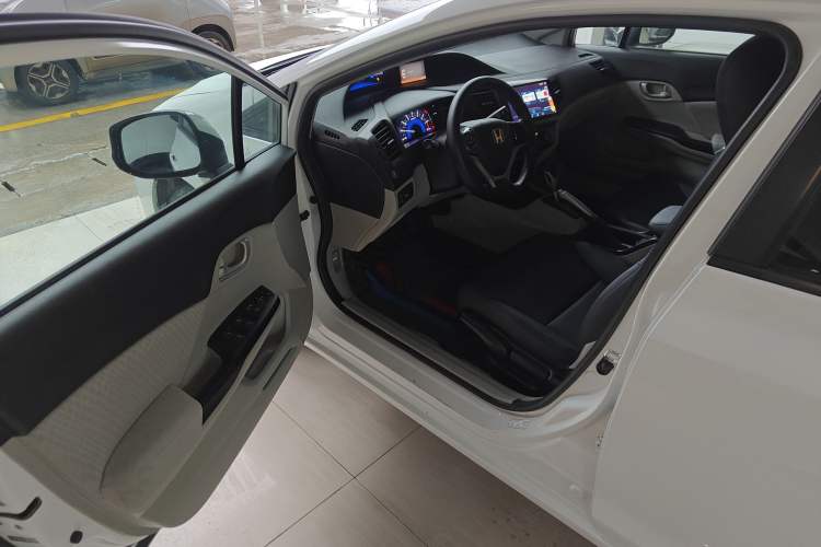 Used Honda Civic 2014 1.8L automatic comfort version Driver Seat