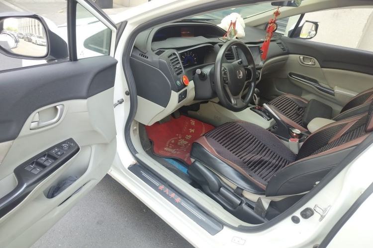 Used Honda Civic 2014 1.8L Automatic Classic Edition Driver Seat