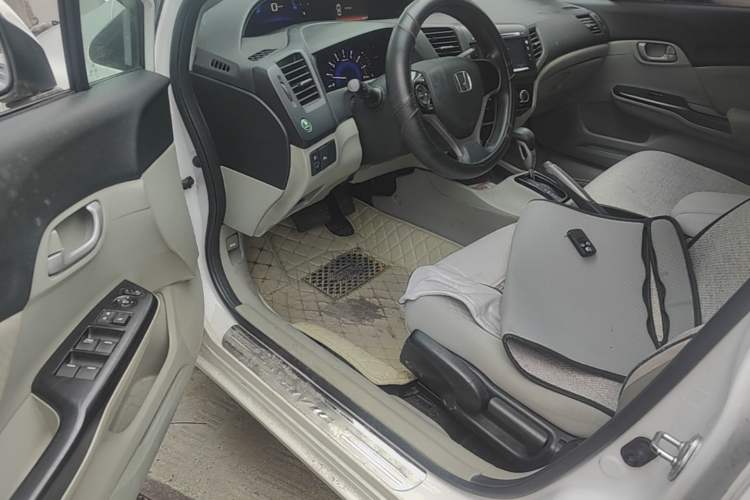Used Honda Civic 2014 1.8L automatic comfort version Driver Seat