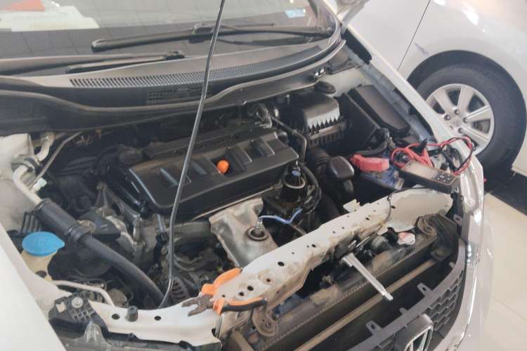 Used Honda Civic 2014 1.8L Automatic Classic Edition Engine Bay