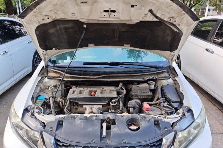 Used Honda Civic 2014 1.8L Automatic Classic Edition Engine Bay
