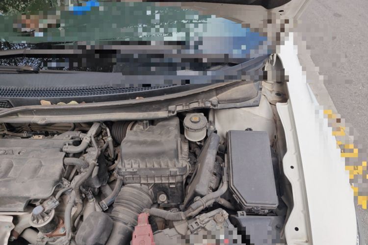 Used Honda Civic 2014 1.8L automatic comfort version Engine Bay Left