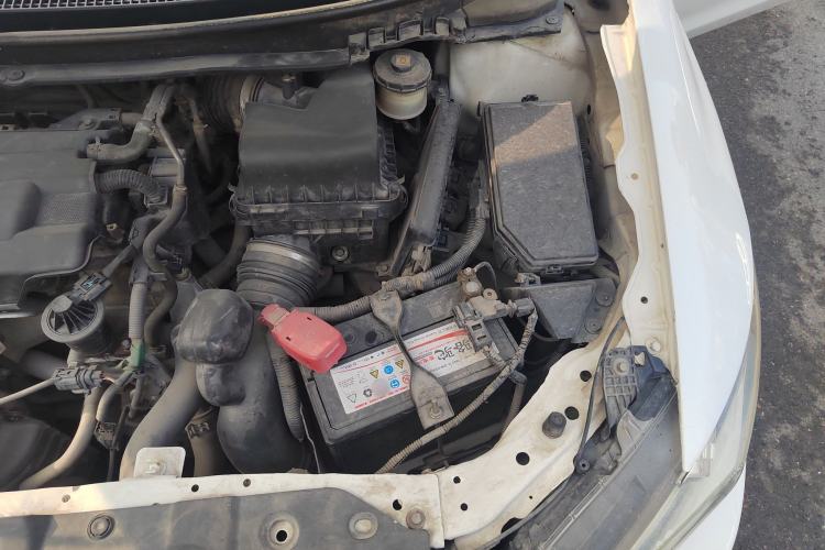 Used Honda Civic 2014 1.8L automatic comfort version Engine Bay Left