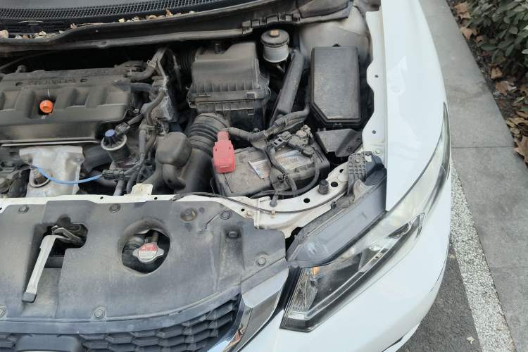 Used Honda Civic 2014 1.8L Automatic Classic Edition Engine Bay Left