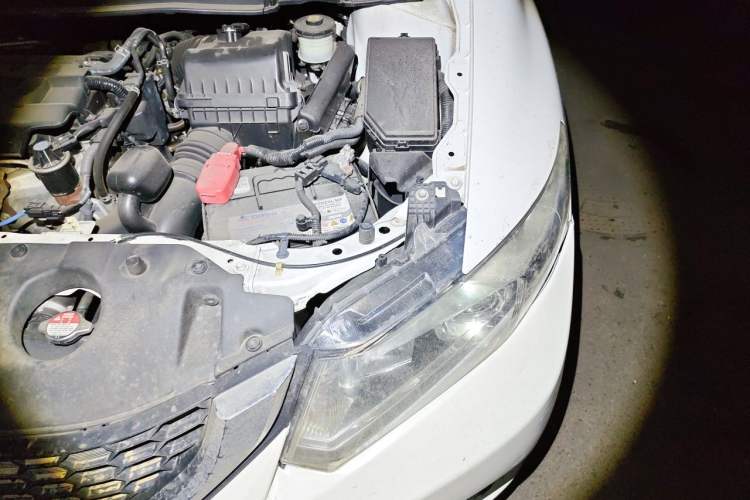 Used Honda Civic 2014 1.8L Automatic Classic Edition Engine Bay Left