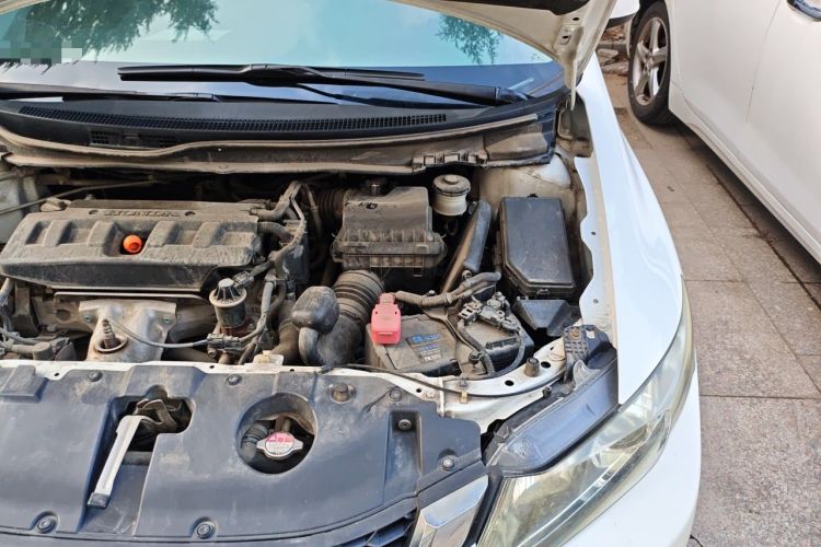 Used Honda Civic 2014 1.8L Automatic Classic Edition Engine Bay Left