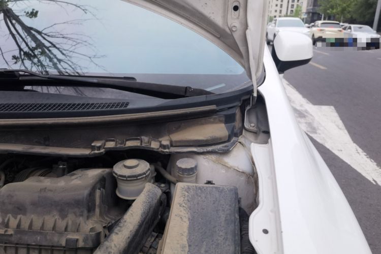Used Honda Civic 2014 1.8L manual Comfort version Engine Bay Left