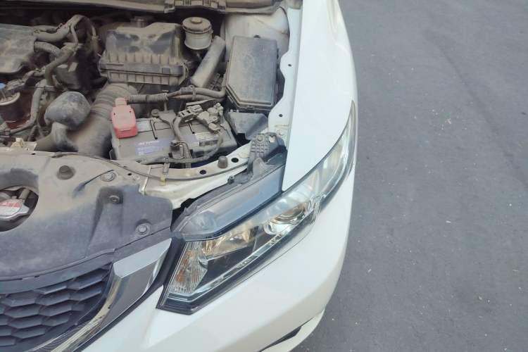 Used Honda Civic 2014 1.8L Automatic Classic Edition Engine Bay Left