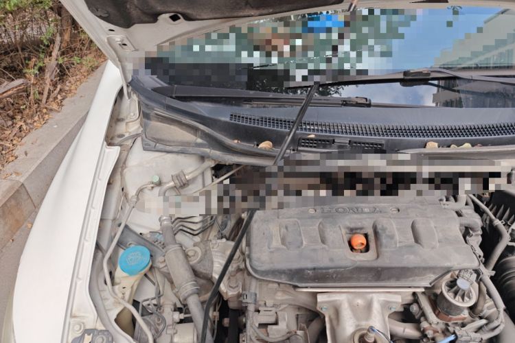Used Honda Civic 2014 1.8L automatic comfort version Engine Bay Right