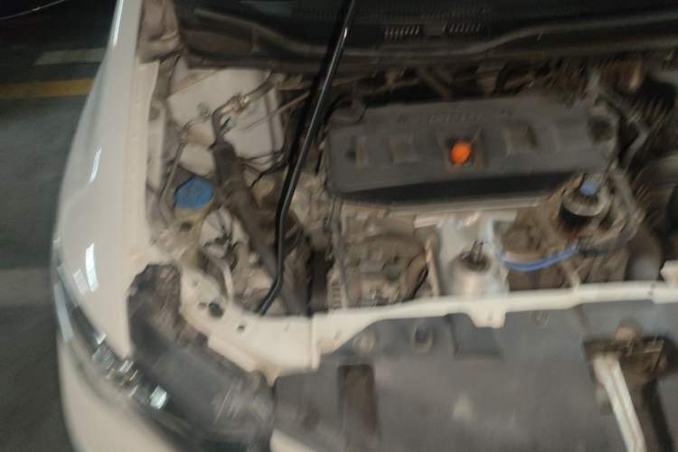 Used Honda Civic 2014 1.8L Automatic Classic Edition Engine Bay Right