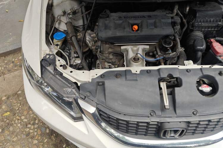 Used Honda Civic 2014 1.8L Automatic Classic Edition Engine Bay Right