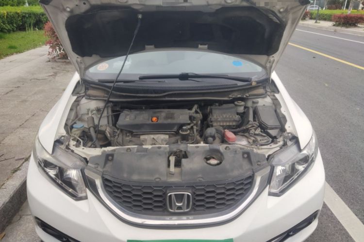 Used Honda Civic 2014 1.8L manual Comfort version Engine Bay